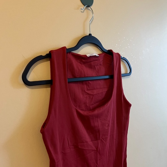 Square Neck Tank - Picture 2 of 2